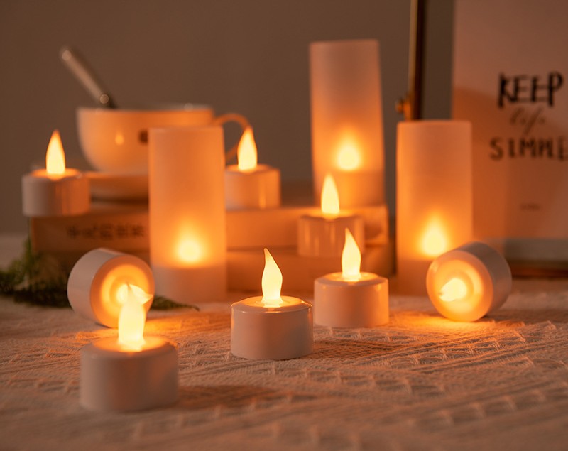 2/4 Pieces Yellow Light LED Candles – Rechargeable USB Flameless Tea Lights