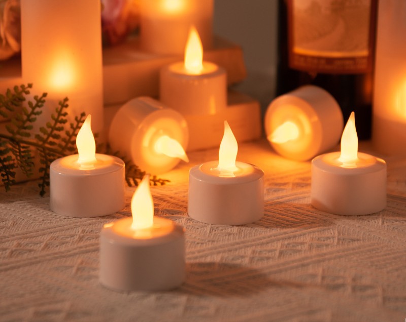 2/4 Pieces Yellow Light LED Candles – Rechargeable USB Flameless Tea Lights